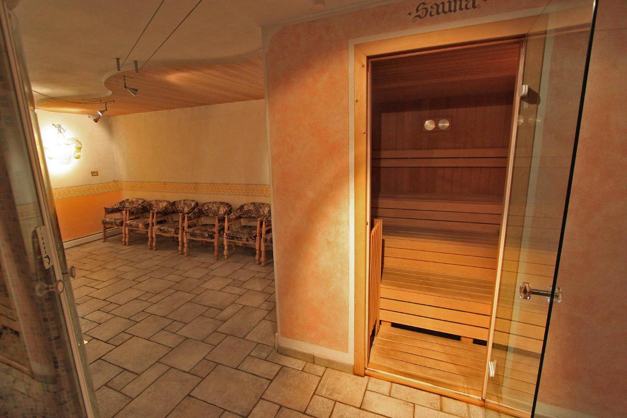 Hotel San Giovanni Vigo di Fassa Dış mekan fotoğraf