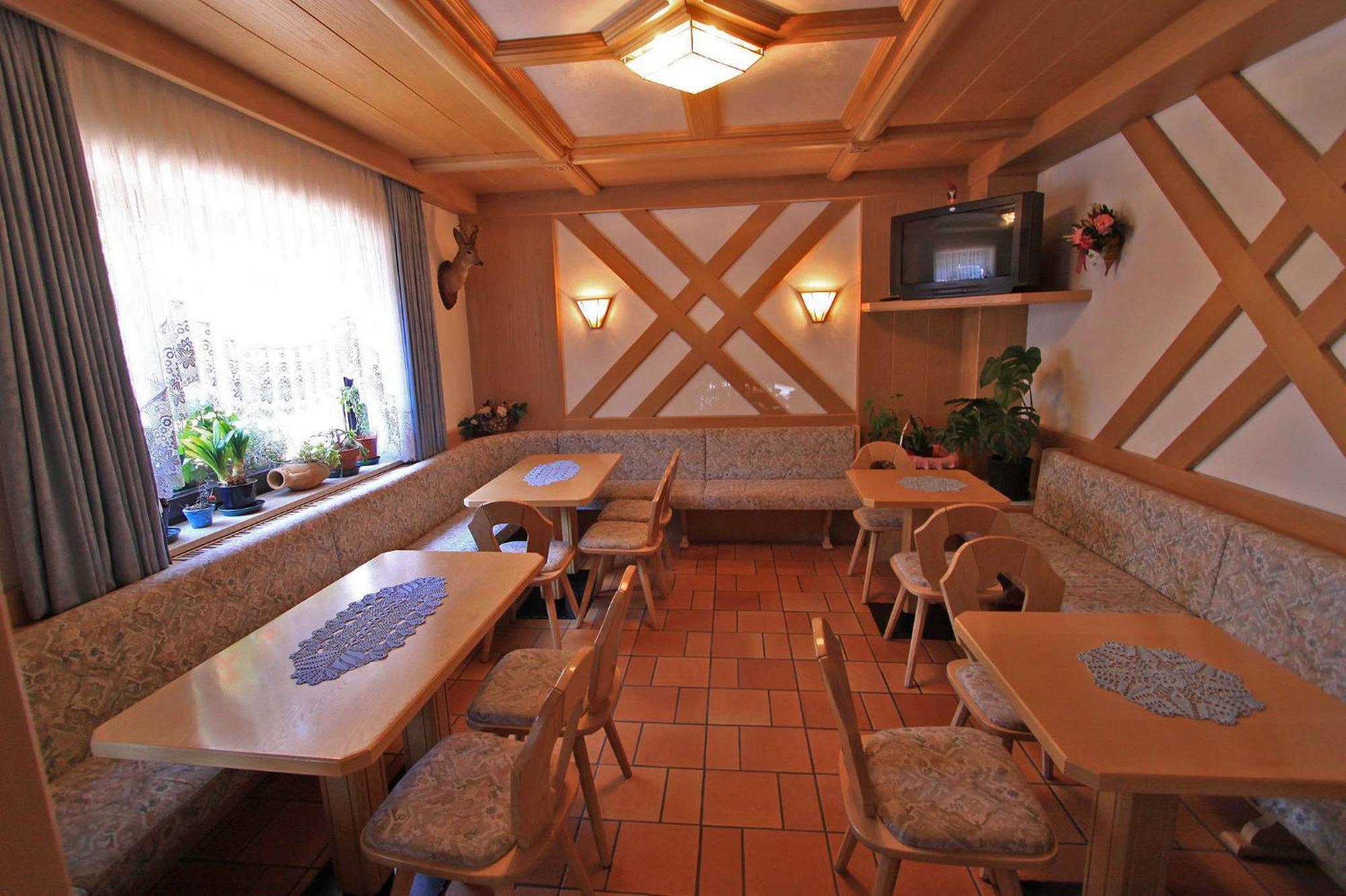 Hotel San Giovanni Vigo di Fassa Dış mekan fotoğraf