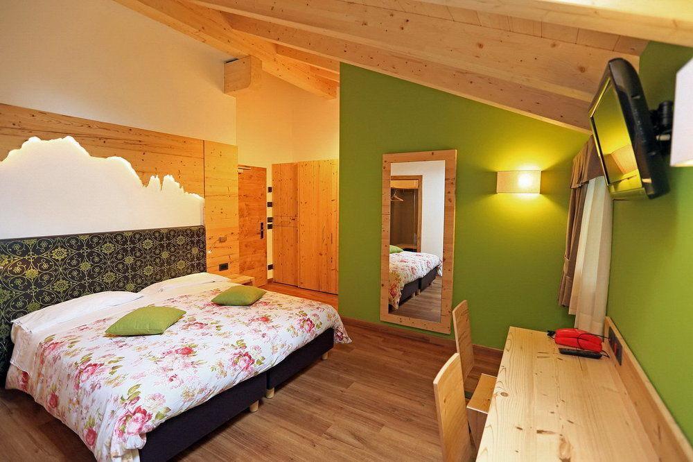 Hotel San Giovanni Vigo di Fassa Dış mekan fotoğraf