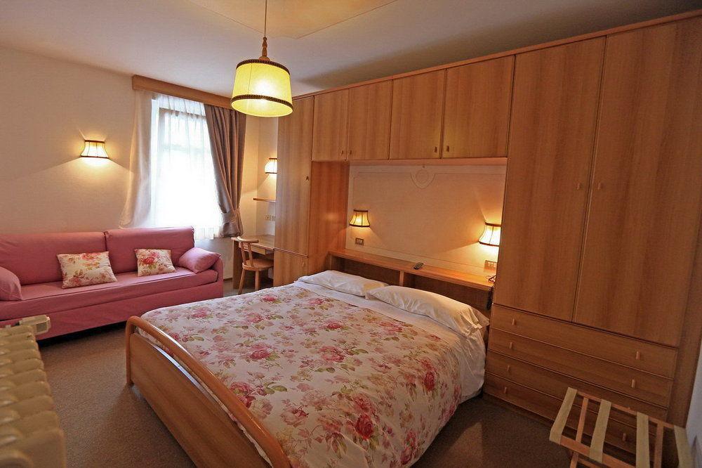 Hotel San Giovanni Vigo di Fassa Dış mekan fotoğraf