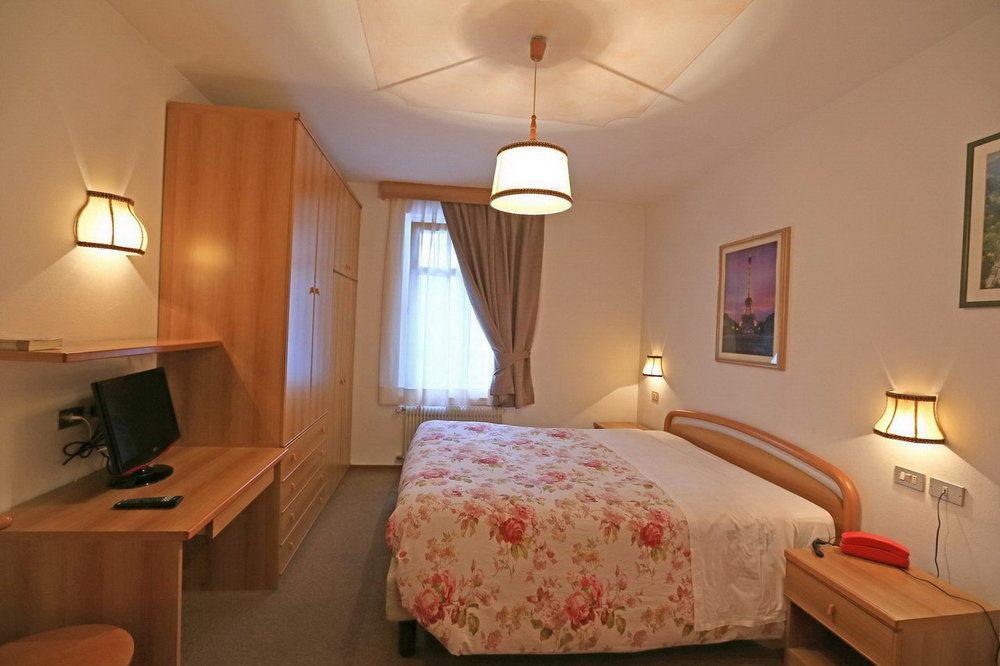 Hotel San Giovanni Vigo di Fassa Dış mekan fotoğraf