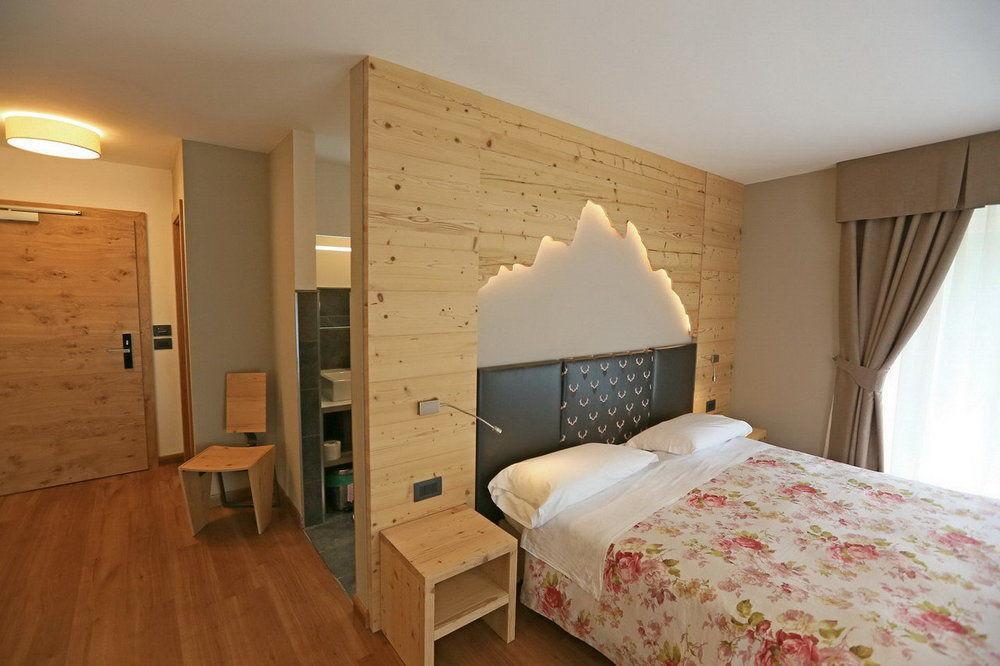 Hotel San Giovanni Vigo di Fassa Dış mekan fotoğraf