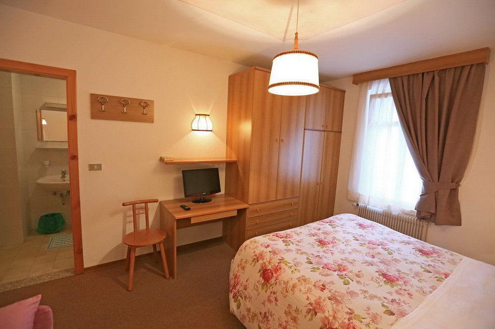 Hotel San Giovanni Vigo di Fassa Dış mekan fotoğraf