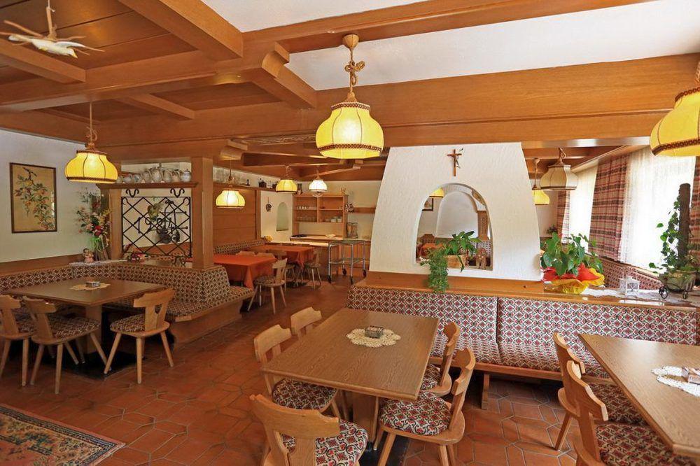 Hotel San Giovanni Vigo di Fassa Dış mekan fotoğraf