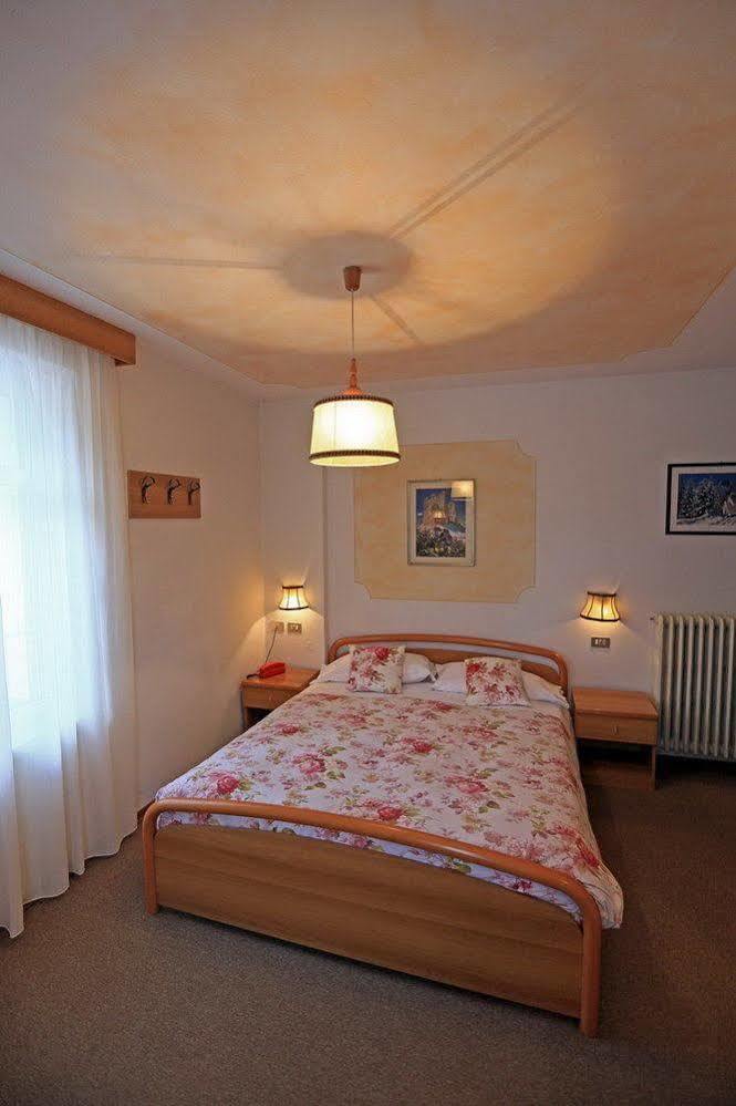 Hotel San Giovanni Vigo di Fassa Dış mekan fotoğraf